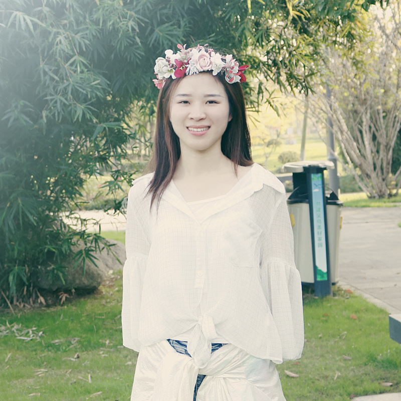 New in-stock bride's wreath fabric simulation flower headband, red headwear, Hawaiian beach photo headband wreath Application Scenario