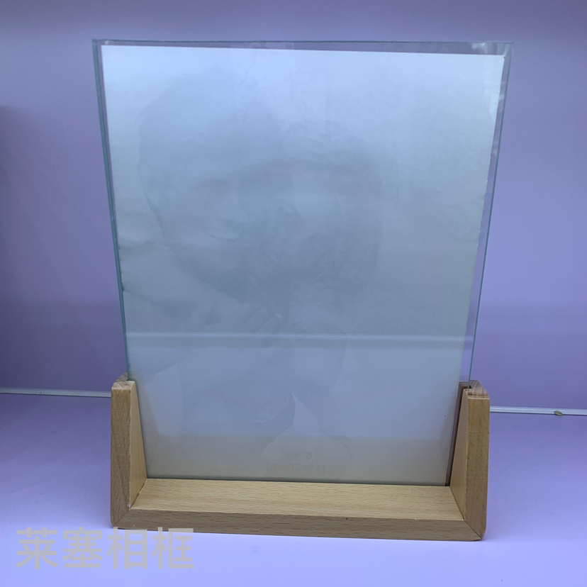 Beech U-shaped creative decorative items for home decoration, living room and bedroom handicrafts, photos, glass beech photo frames Item Picture