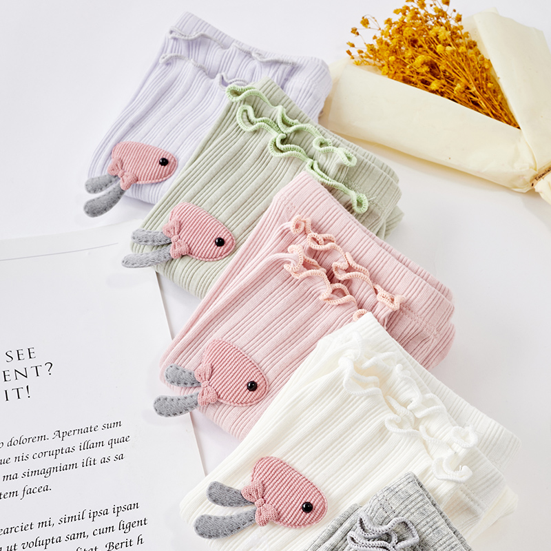 Summer Korean-style children's clothing, capri pants, girls' pants, thin summer base socks, cotton outerwear, girls' baby children's long pants details Picture