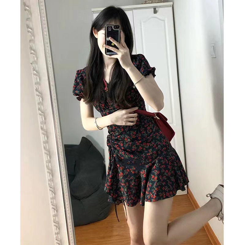 فستان تشيكي القديم اللون الأسود، اللون الأسود Item Picture
