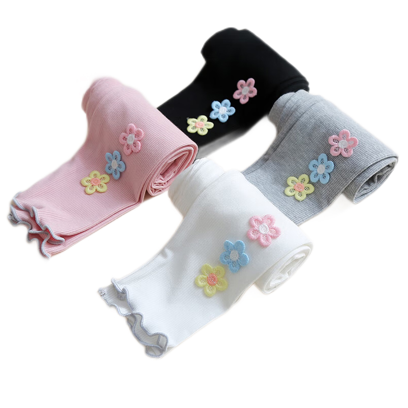 Girls' seven-inch pants, summer thin and versatile children's clothing, cool pants, girls' sweet baby pants, comfortable children's mid-length shorts Item Picture