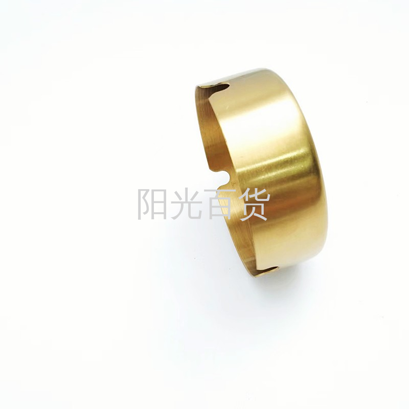 家用烟灰缸实物图