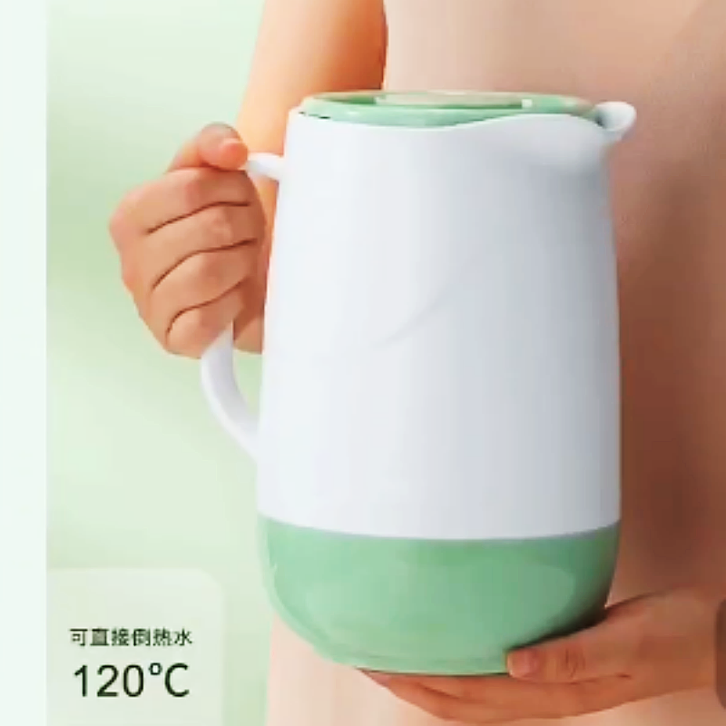Product cold water kettle, large capacity plastic high-temperature resistant, household cold boiled water cup, ice water cold water teapot, Japanese style Specification image