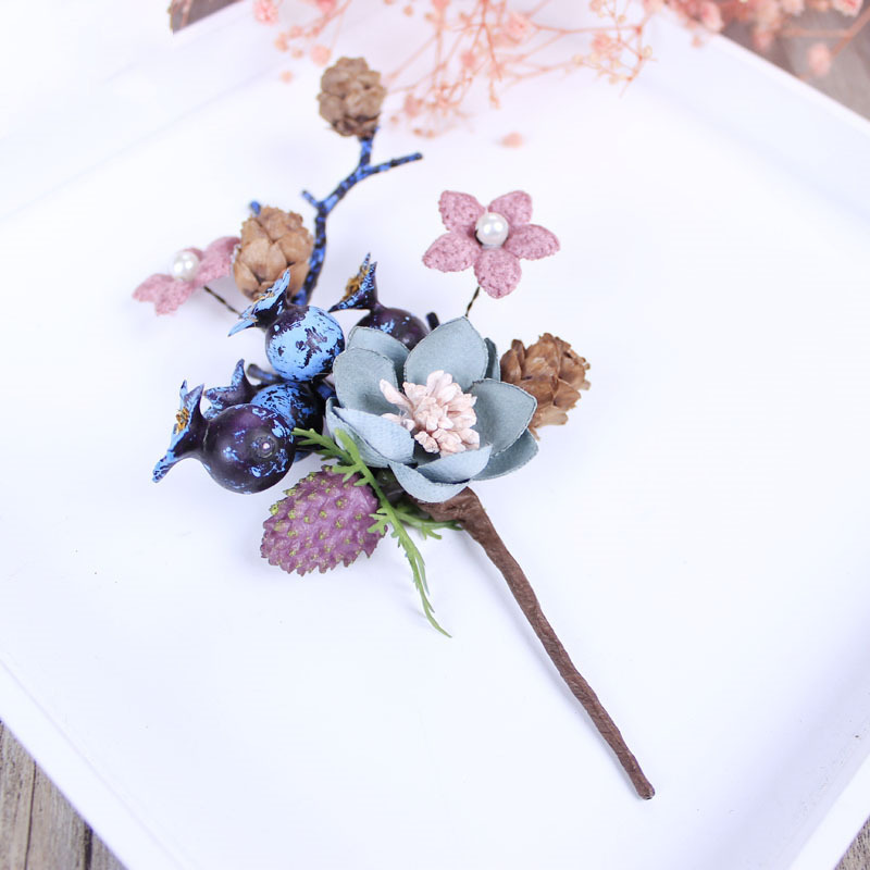A three-piece set of accessories for the bride's headwear, forest-themed fairy simulation flower headwear, travel commemorative festival pinecone headwear Application Scenario