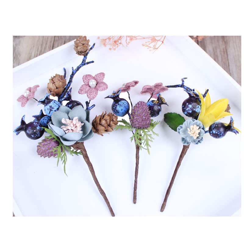 A three-piece set of accessories for the bride's headwear, forest-themed fairy simulation flower headwear, travel commemorative festival pinecone headwear Item Picture