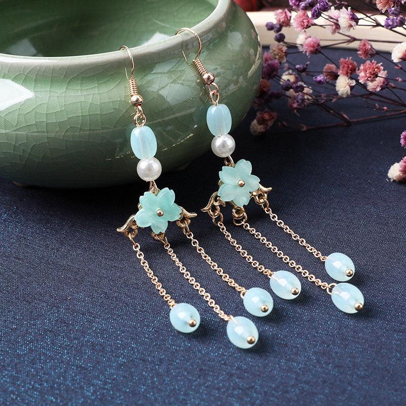 New ethereal floral earrings, Hanfu women's long retro ear hooks, ancient-style and elegant earrings, tassel earrings for women