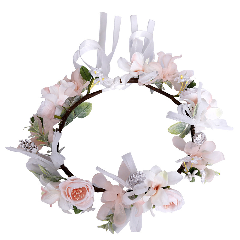 Fresh and delicate flower garland, Korean flower simulation headband, pink wedding bridesmaid flower girl style headwear, performance headband Item Picture