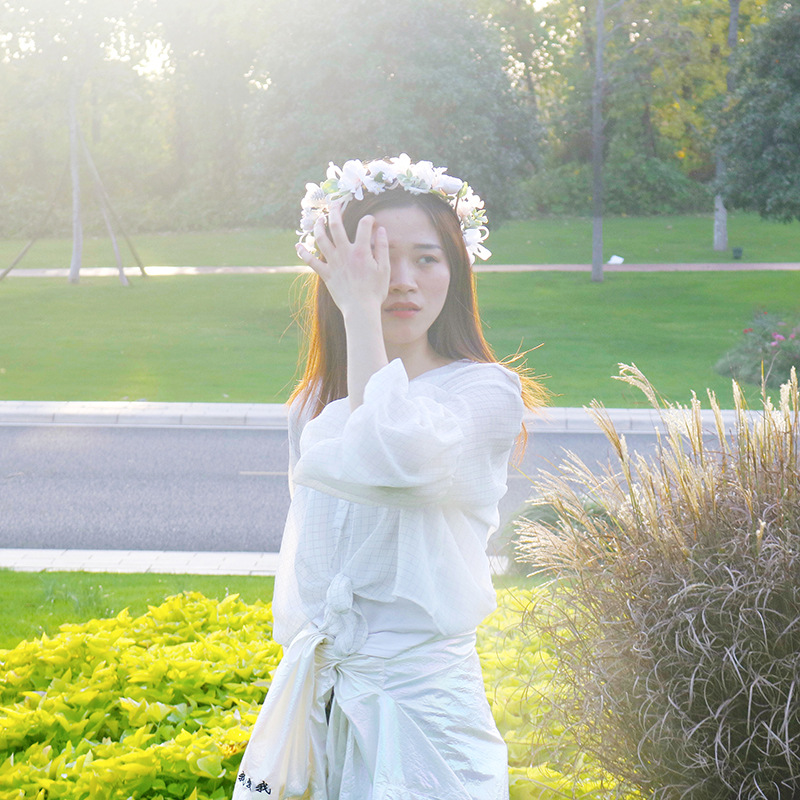 Fresh and delicate flower garland, Korean flower simulation headband, pink wedding bridesmaid flower girl style headwear, performance headband Specification image