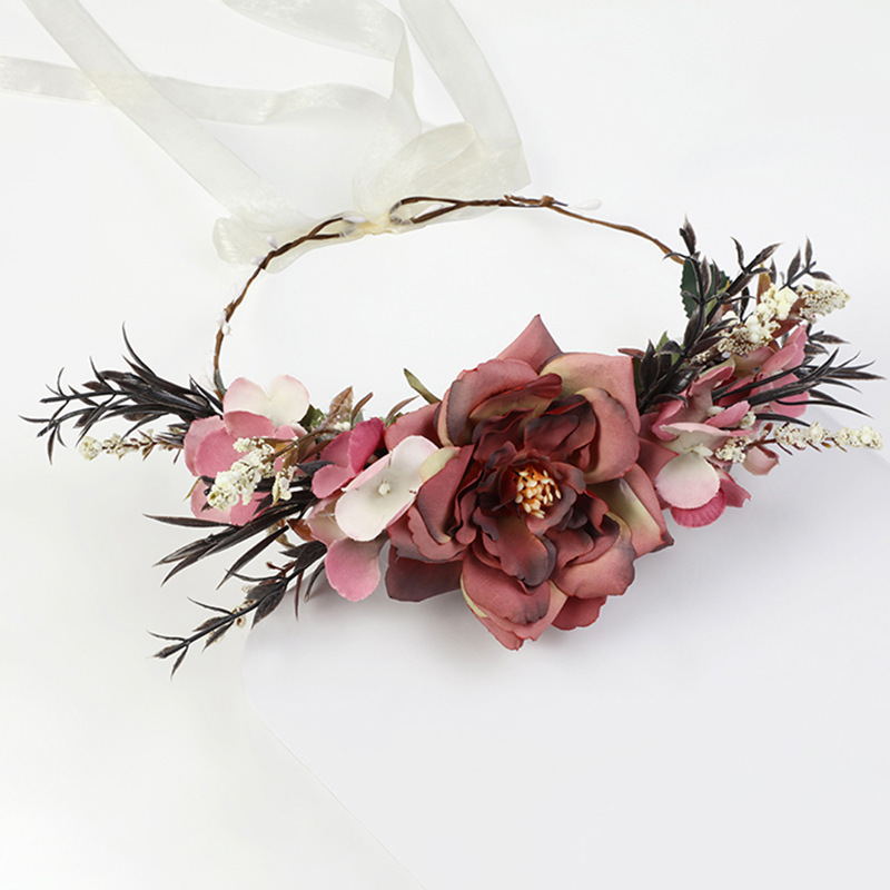 Forest-style garland headwear, retro country style photo garland props, outdoor wedding bride simulation garland accessories Item Picture