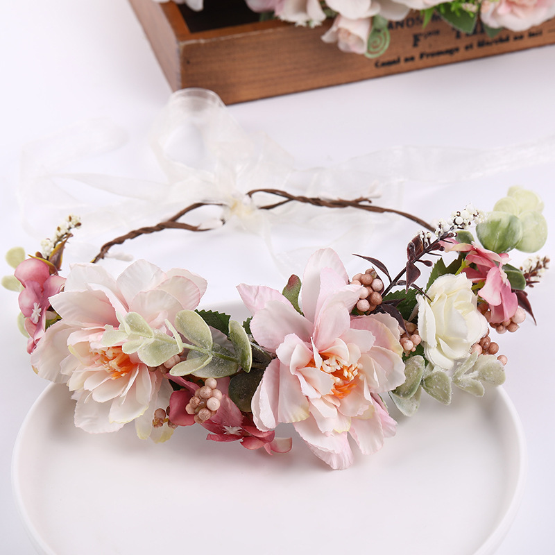Forest-style garland headwear, retro country style photo garland props, outdoor wedding bride simulation garland accessories details Picture