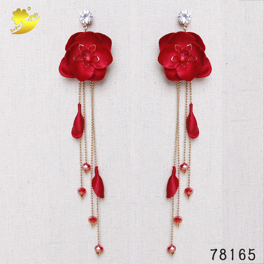 Wholesale of Chinese-style bride accessories, wedding ancient-style floral dress, headwear, tassel earrings, long and elegant wine red stud earrings Specification image