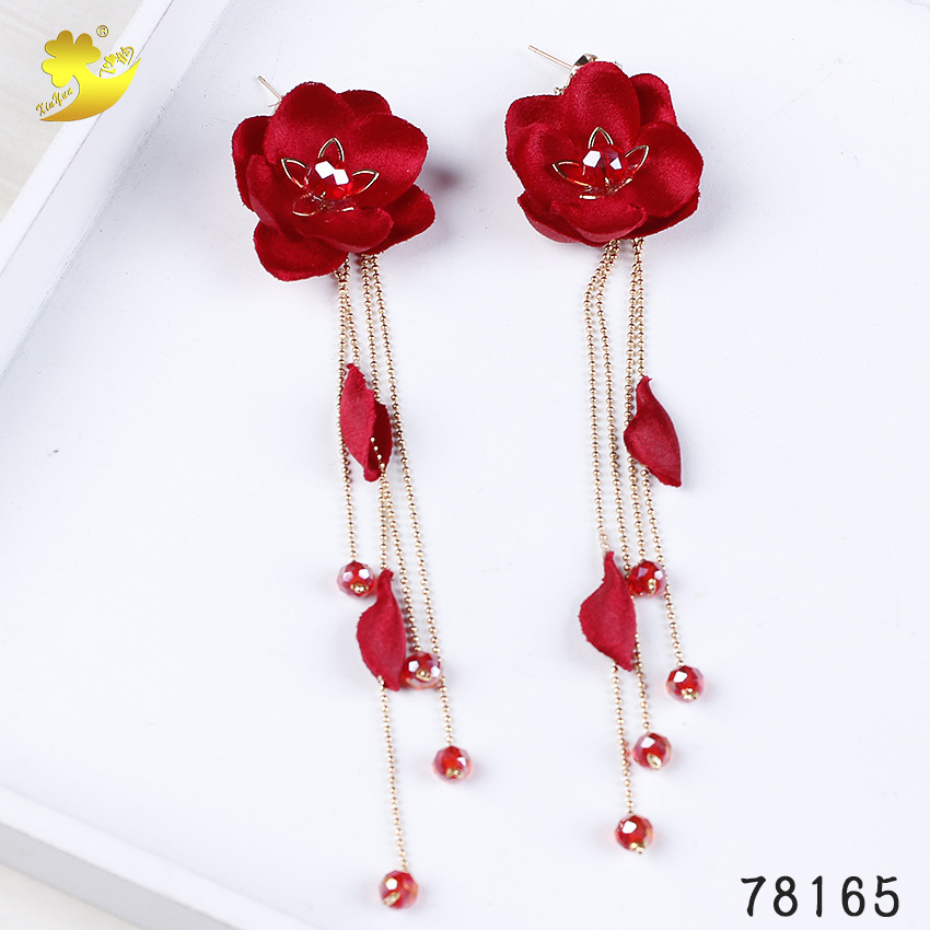 Wholesale of Chinese-style bride accessories, wedding ancient-style floral dress, headwear, tassel earrings, long and elegant wine red stud earrings details Picture