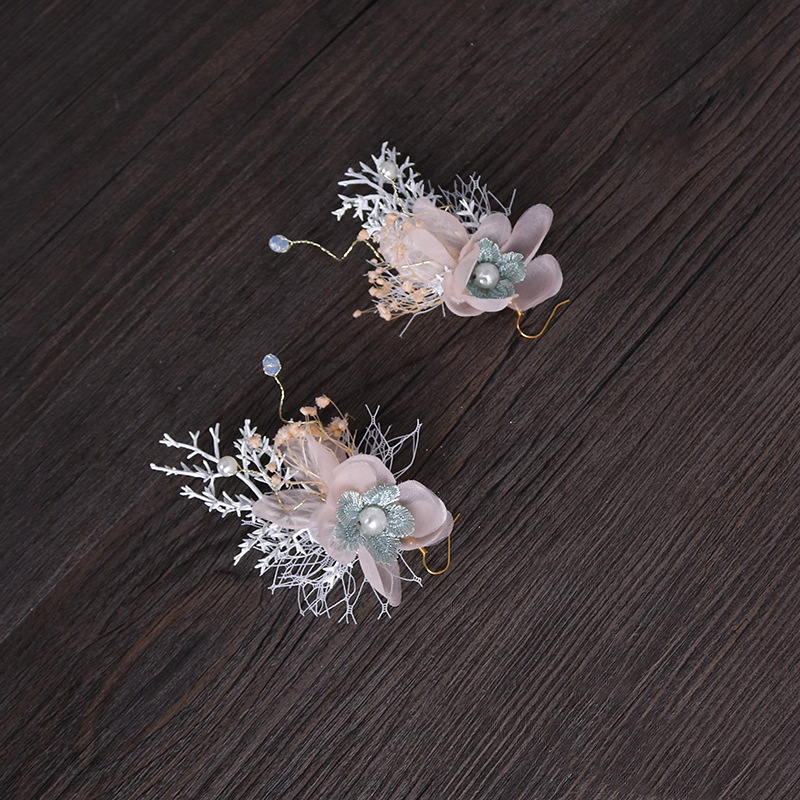 White fishnet everlasting flower ear hooks, festival gifts, Western-style wedding photography props, earrings Specification image