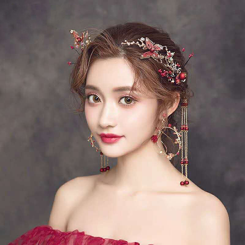 Bride earrings, European and American golden ear clips, round rose earrings without ear holes, wedding festival red crystal earrings