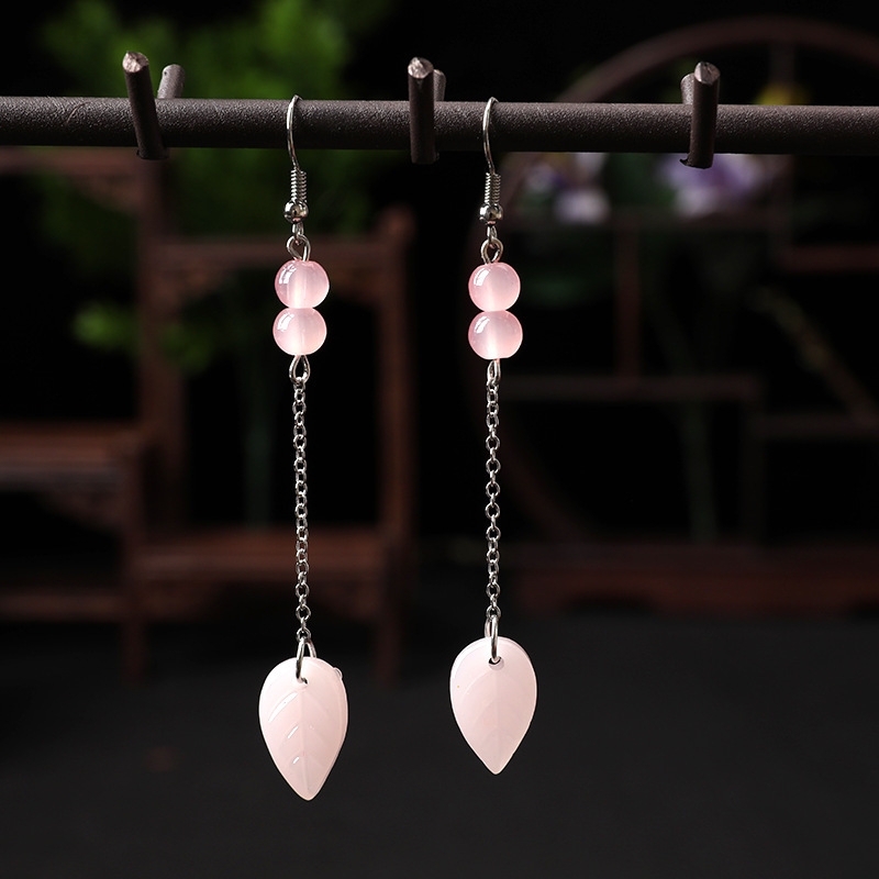 Ancient-style earrings, light pink, simple and fashionable, long tassel pendant leaf earrings, fresh and classical earrings