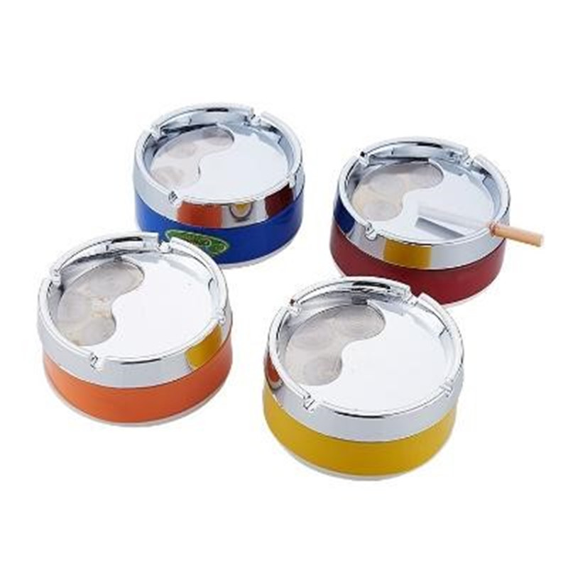 家用烟灰缸实物图