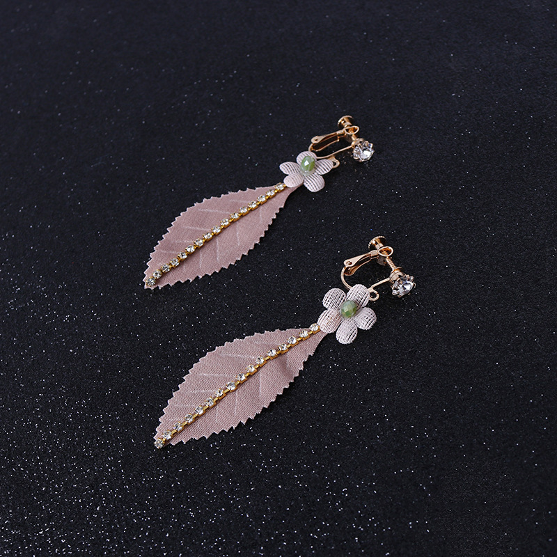 New creative rose-pink color, diamond-encrusted crystal, cute flower and leaf ear clips, handcrafted head accessory Specification image