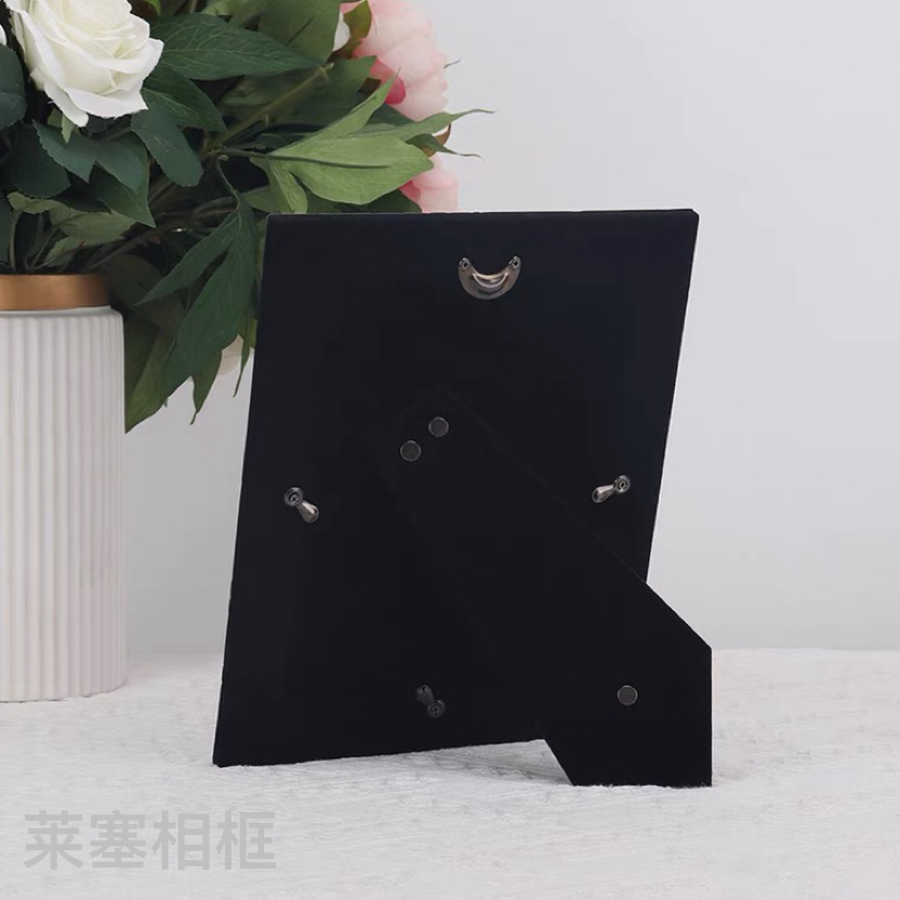 Iron electroplated metal creative ornaments for home decoration, living room and bedroom handicrafts, photos, metal photo frames Item Picture