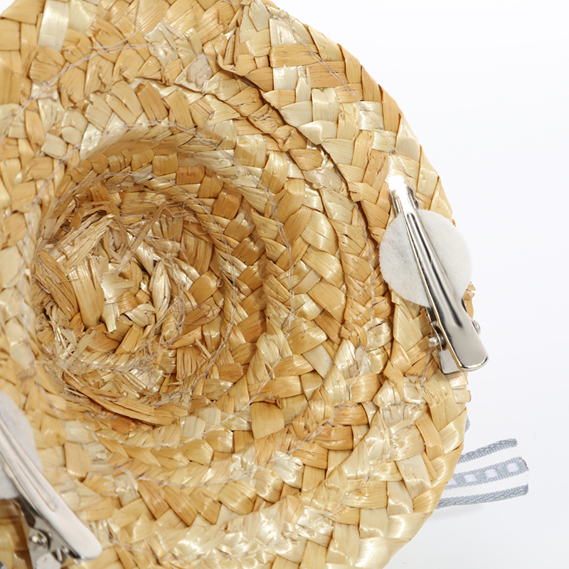 Korean retro and fashionable flower-shaped straw hat, summer sun protection and breathable outdoor sun hat, popular and fresh style hat Application Scenario