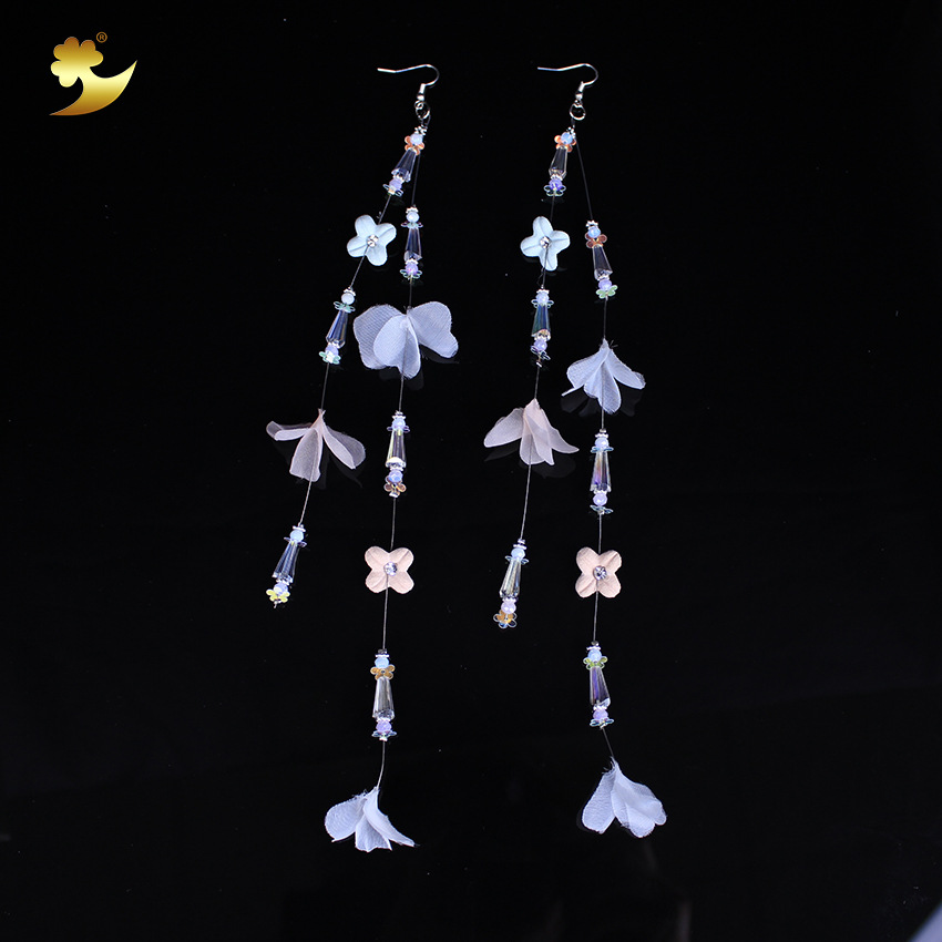 Women's super fairy-like crystal tassel earrings, long, handcrafted colorful flower earrings from Japan and South Korea Application Scenario