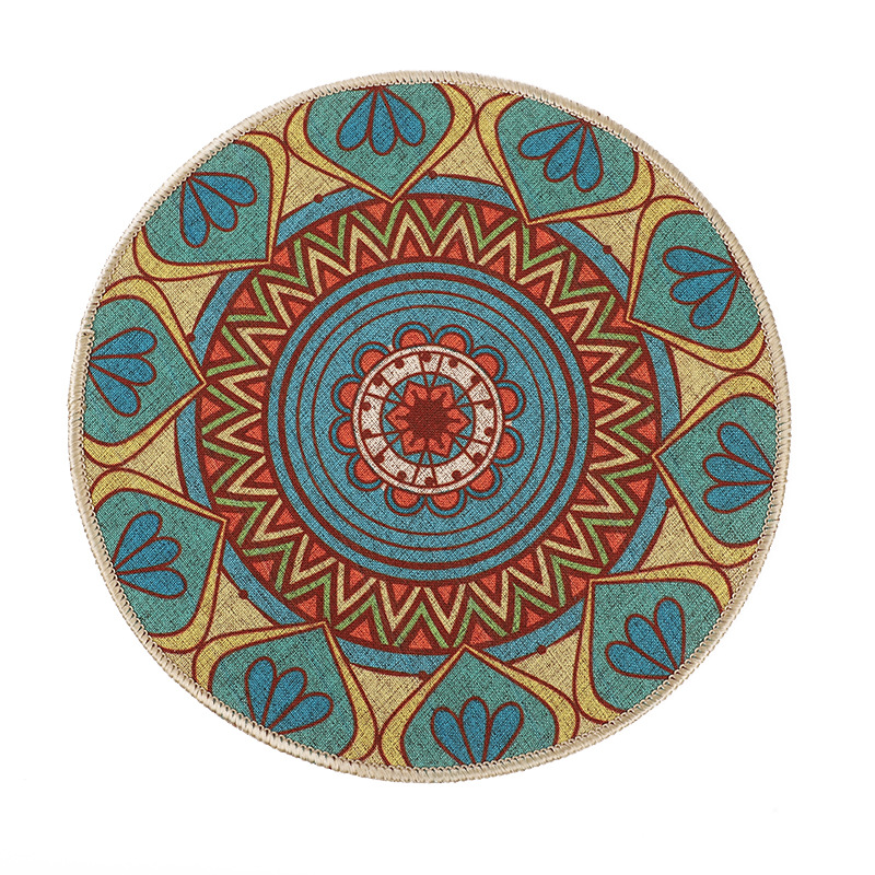 كما ان السجاد المطاطي الطبيعي الموجود في المطبخ الصيفي يعود الى بساط الحمام في شرفة الرياح البوهيمية Item Picture