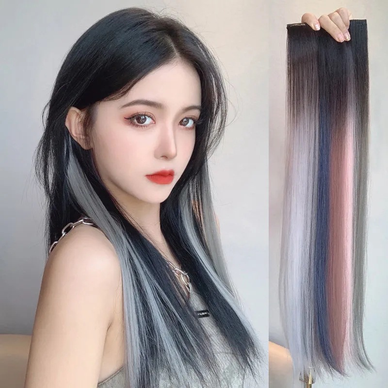 The one-piece ear-hanging wig with an invisible gradient color color extension naturally simulates straight hair