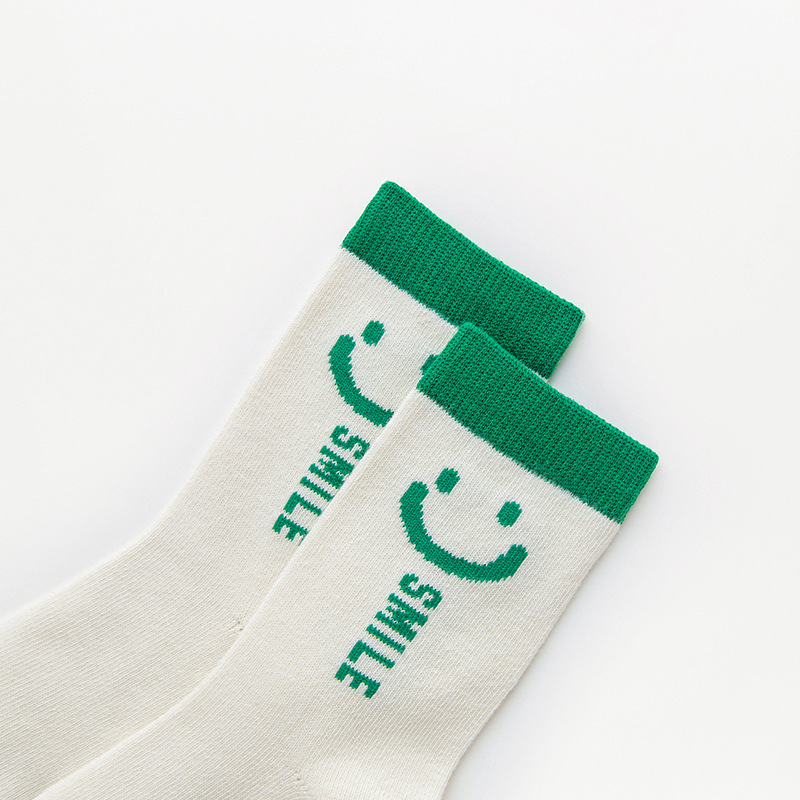 2022 Children's Socks Autumn and winter combed cotton green mid-calf socks Breathable smiling baby socks one-piece consignment Application Scenario