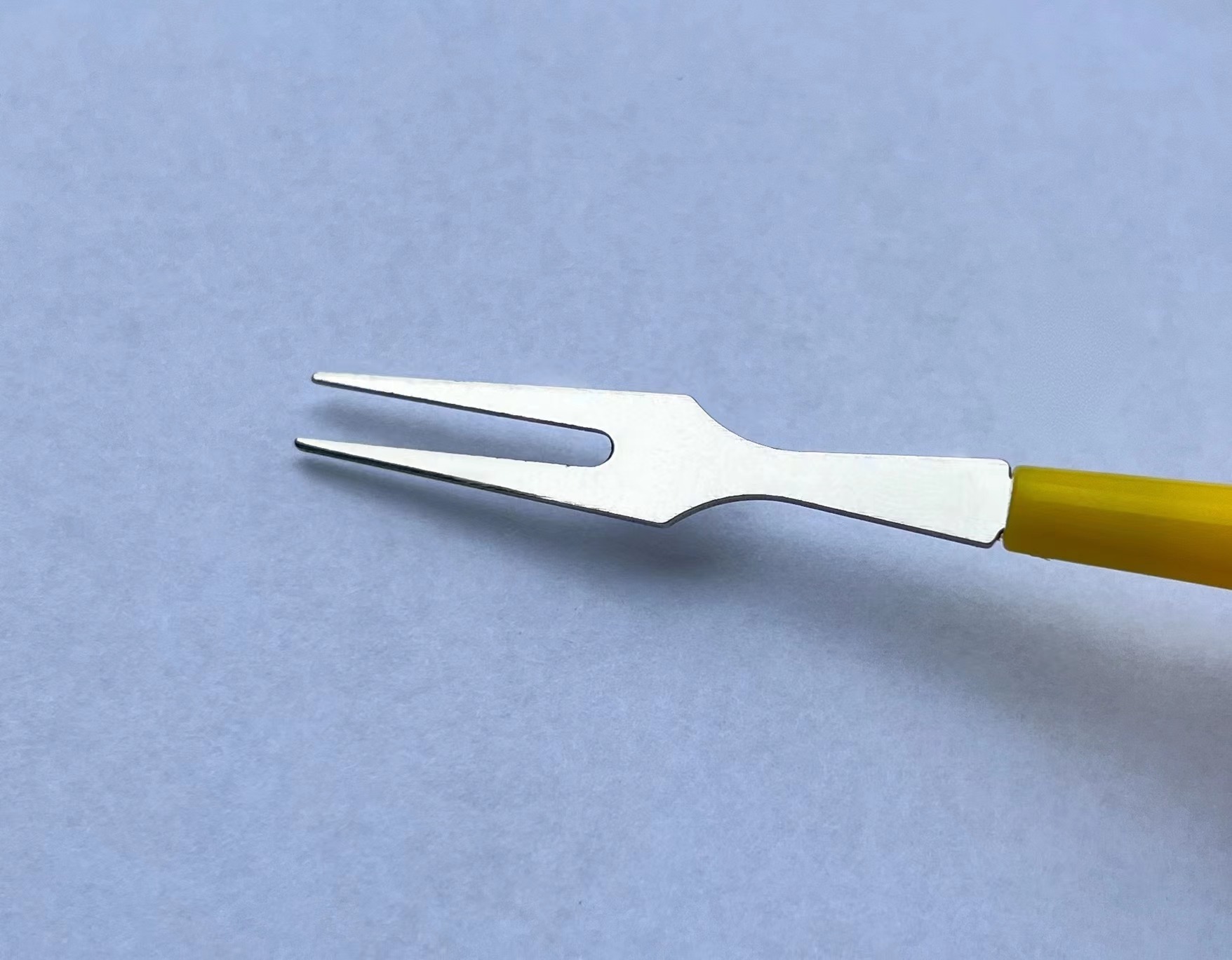 Foreign trade direct sales of stainless steel fruit forks, two-toothed fruit forks, mooncake forks, dessert forks, fruit forks and cheese forks Item Picture