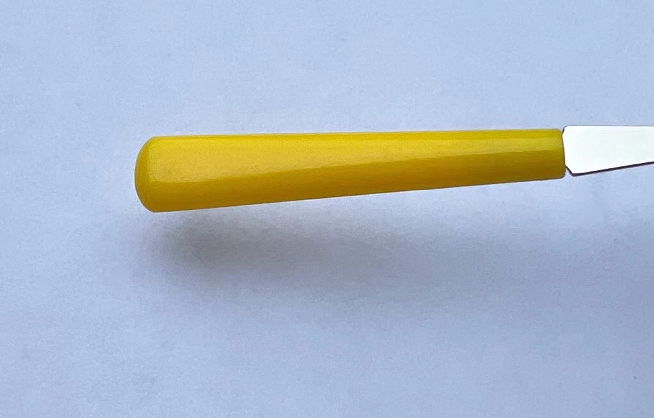 Foreign trade direct sales of stainless steel fruit forks, two-toothed fruit forks, mooncake forks, dessert forks, fruit forks and cheese forks Application Scenario
