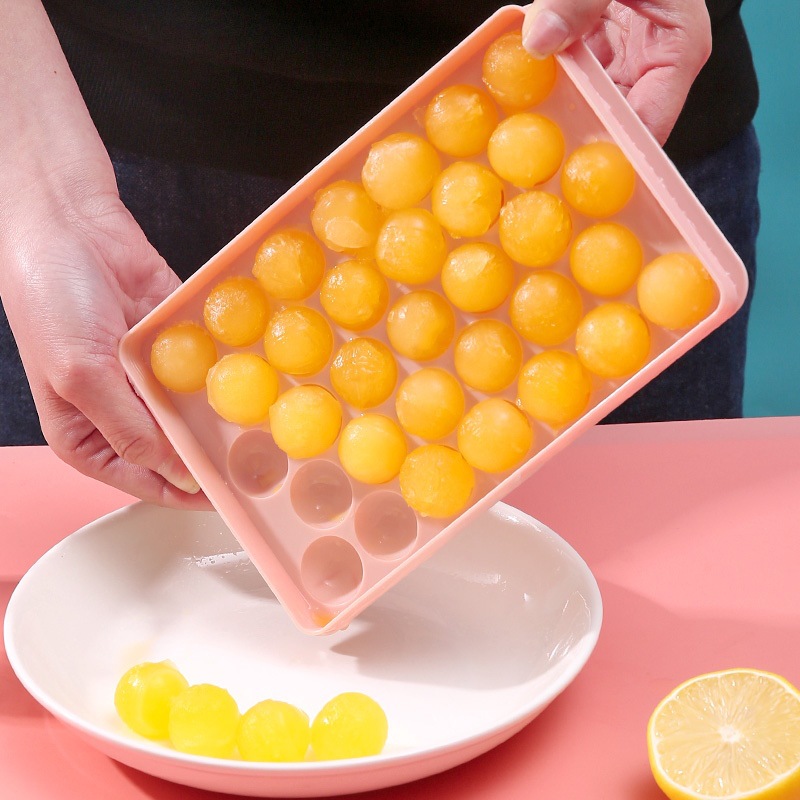 Homemade 33 Ice Hockey Ice Block Mold Refrigerator Ice Box Ball Shaped Ice Grid Creative Home Storage Box Specification drawing
