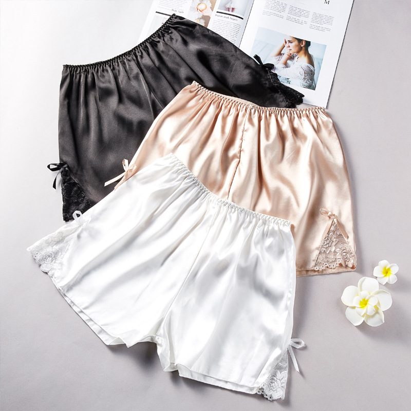 Loose safety pants for women to prevent leakage. Thin bow silk shorts with elastic waist. You can wear three-inch safety pants on the outside Application Scenario