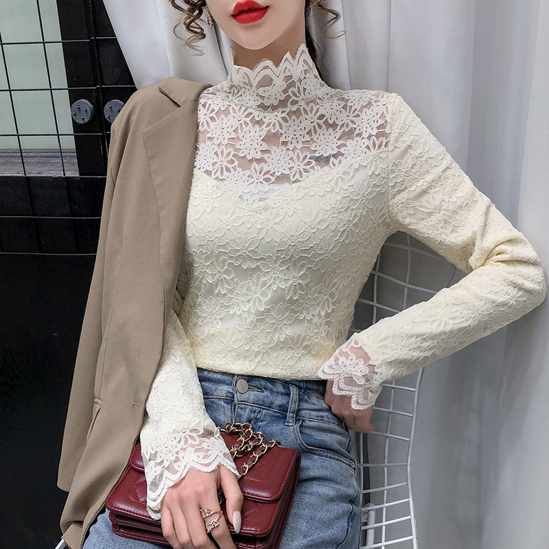 The 2021 autumn/winter new velvet lace base layer shirt is stylish, long-sleeved, warm and elegant. Pair it with a high-neck lace shirt inside Application Scenario