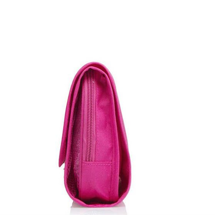 New Korean version foldable hook toiletry bag, waterproof storage, large capacity, white-collar travel bag, outdoor makeup bag Item Picture