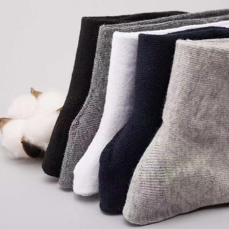 Four Seasons mid-tube socks, thin socks, solid color breathable business casual socks, new men's sweat-absorbing street stall wholesale trendy socks details Picture
