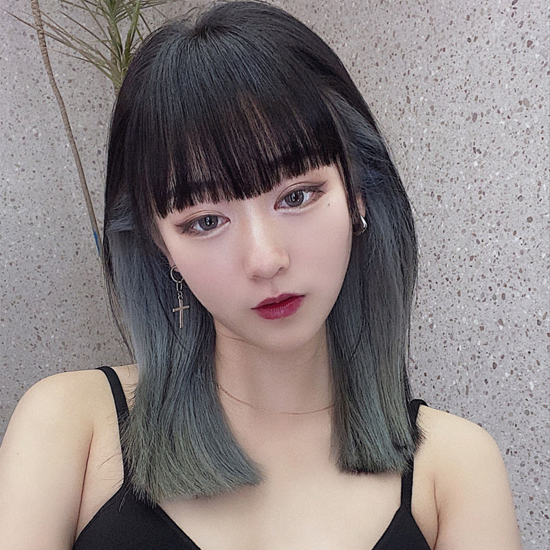Ear-hanging dyed colored wig pieces, one-piece natural invisible highlight dyed hair extensions, gradient long straight hair extensions for women Application Scenario