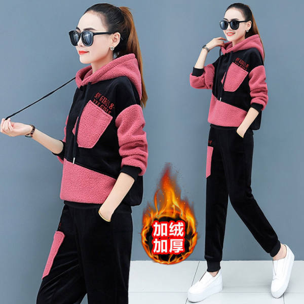 This is a trendy two-piece casual sportswear set for women in the 2021 autumn and winter season, featuring thickened and fleece lambskin and fashionable patchwork sweatshirts Specification image