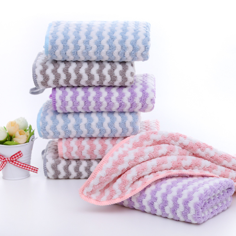 30*30 children's gift towel soft square towel day coral velvet pineapple lattice absorbent towel cleaning rag cationic rag Application Scenario