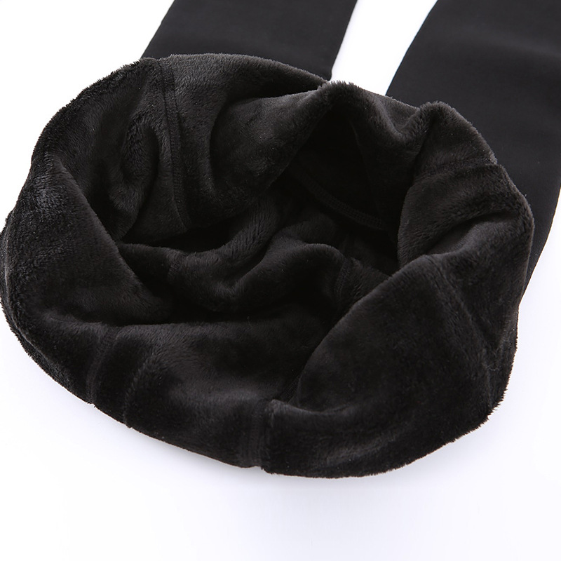 630g plus-size maternity pants for autumn and winter, with fleece and thickened warmth, one-piece cotton pantyhose, adjustable belly support, leggings Application Scenario