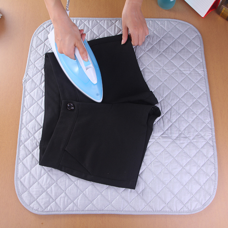 【LOVELY HOME】【 Chi Jia 】 All-cotton waterproof ironing pad Polyester anti-slip ironing pad replace ironing board Portable foldable fast delivery all-cotton high-temperature resistant ironing pad Ironing pad details Picture