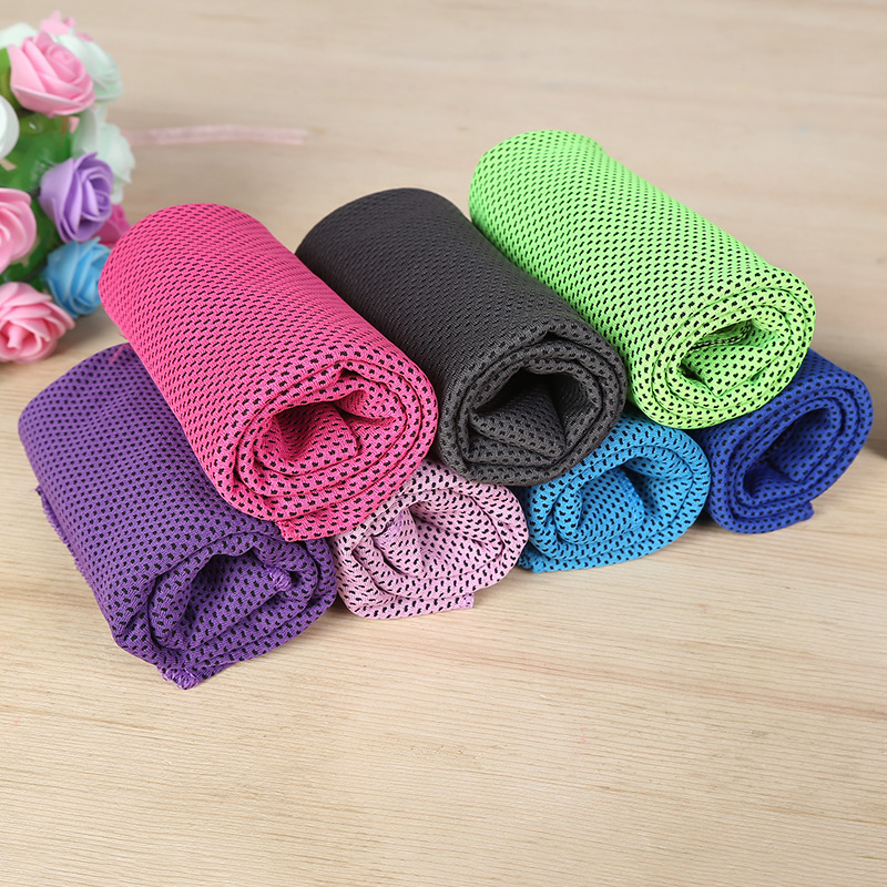 Manufacturers Outdoor Exercise Cold Towel Cooling Cold Towel A Shake Cold Towel Cold Towel Wholesale details Picture