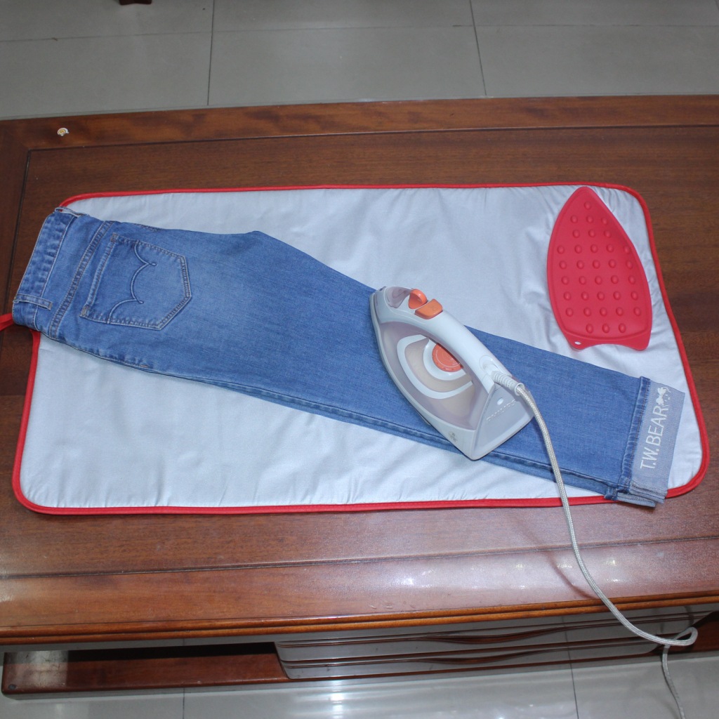 【LOVELY HOME】【 Chi Jia 】 Clothing Ironing Pad Silicone Ironing Pad All-Cotton Silver-coated High-temperature Resistant Ironing Pad Foldable Portable Ironing pad Home Ironing pad details Picture