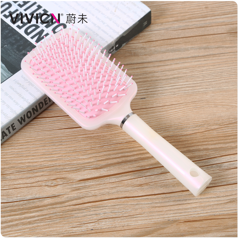 【 Weiwei 】 Semi-transparent comb for women, anti-static massage airbag comb, air cushion comb, leather roll comb, fashionable comb Application Scenario