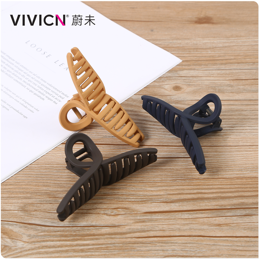 【 Wei Wei 】 Matte semi-transparent grappling clips for women, elegant and refined black hairpins, back clips, headwear, shark clips details Picture