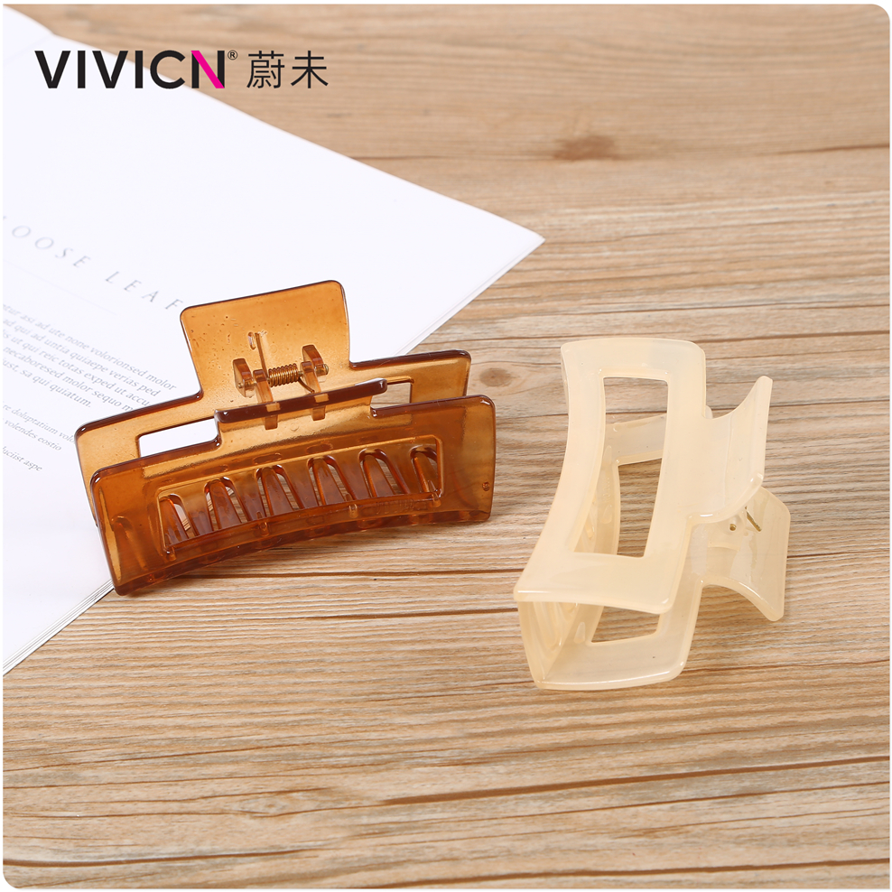 【 Wei Wei 】ins French retro back head bun hair clip, elegant and versatile shark clip Application Scenario