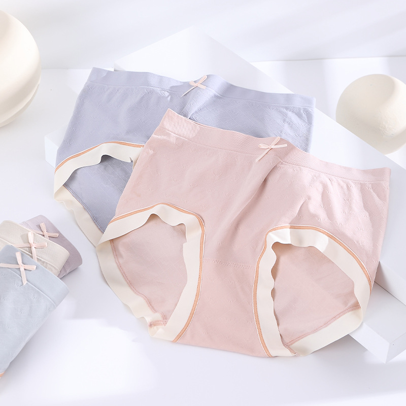 女士三角裤实物图