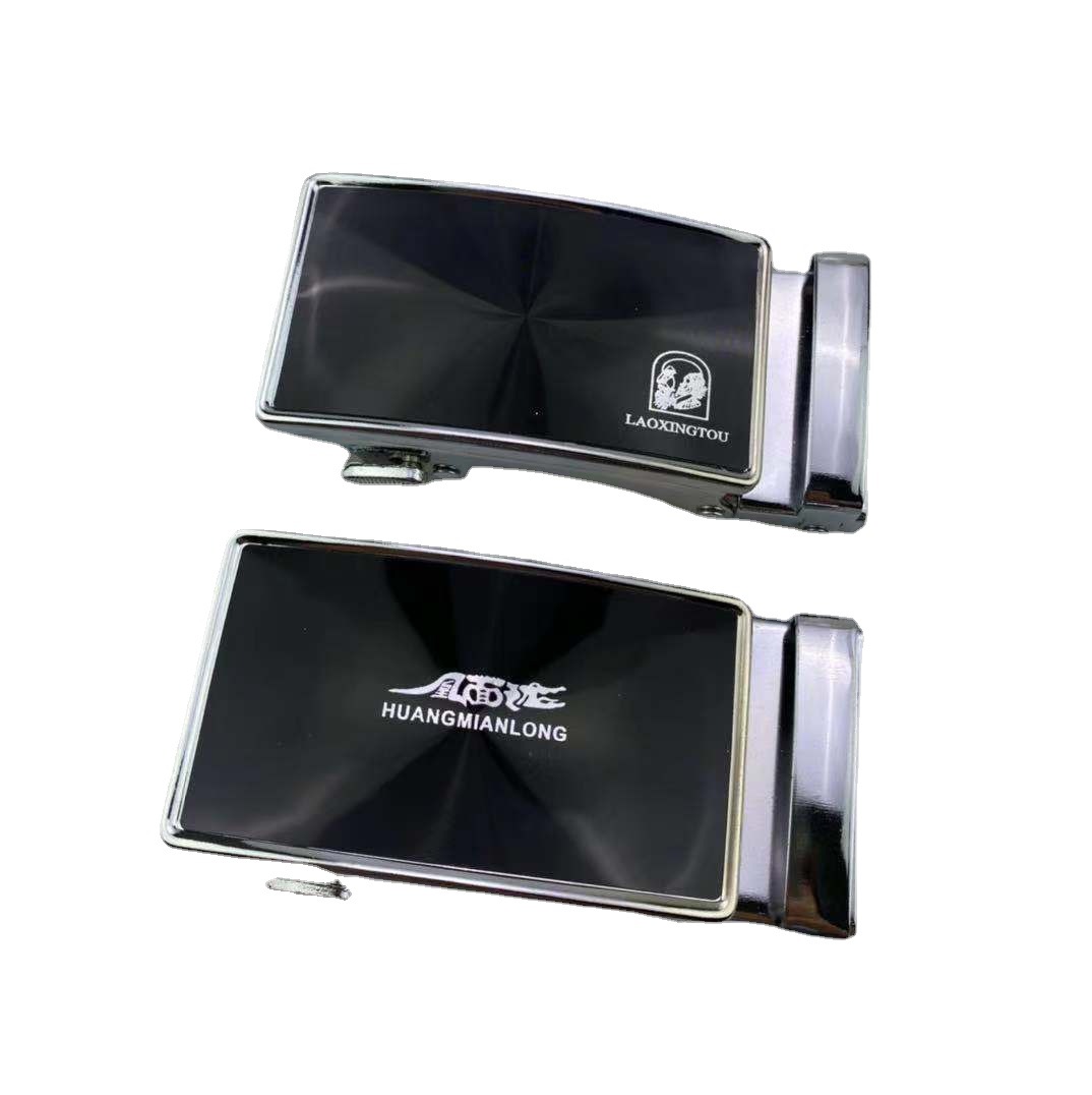 New 4.0 automatic buckle, thickened iron sheet, multi-layer electroplating, gold and silver colors, diverse patterns, large quantity discounts Application Scenario