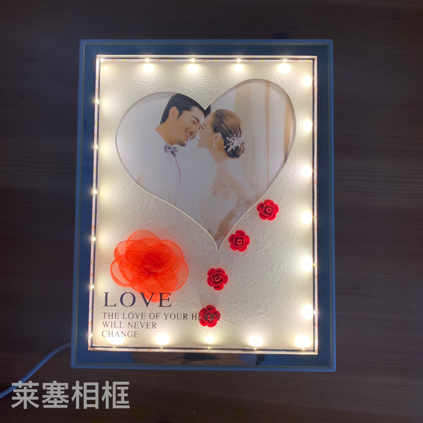 Heart-shaped led light creative decorative items for home decoration, living room and bedroom handicrafts, photos, glass light frame Item Picture