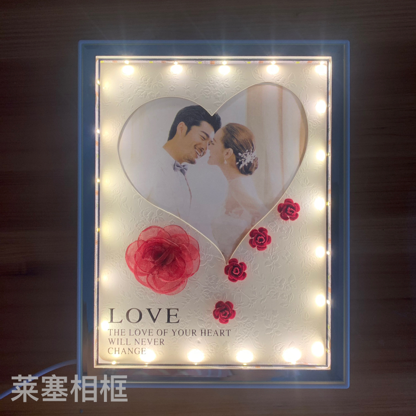 Heart-shaped led light creative decorative items for home decoration, living room and bedroom handicrafts, photos, glass light frame