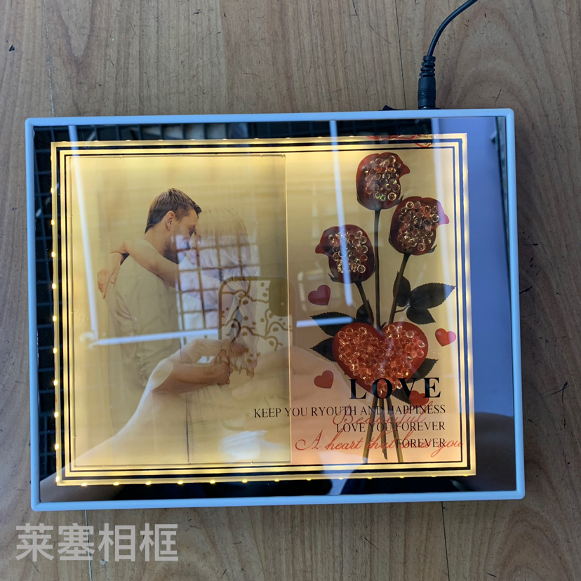 Heart-shaped mirror led creative decorative items, home decoration handicrafts, photo mirrors, photo frames Item Picture