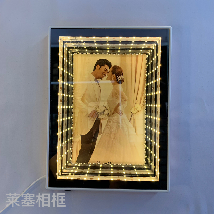 3D coated mirror, LED light, creative decorative items, home decoration, living room handicrafts, photo mirrors, photo frames